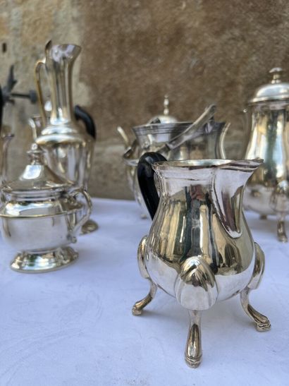 null MANNETTE of silver plated metal including coffee pot, teapot, milk jugs, sugar...