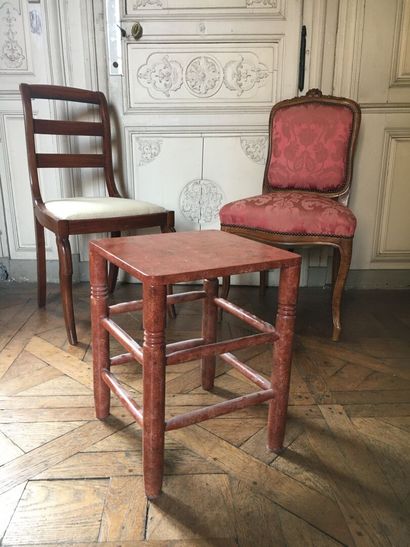 Set of two chairs and a stool 

- H. 84,...
