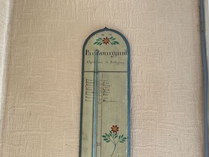 null Baromètre thermomètre en bois laqué, première moitié du XVIIIe siècle

Signé...