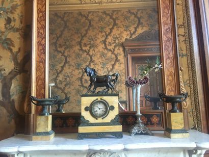 null Chiseled and patinated bronze mantel set, yellow Sienna marble, Louis Philippe...
