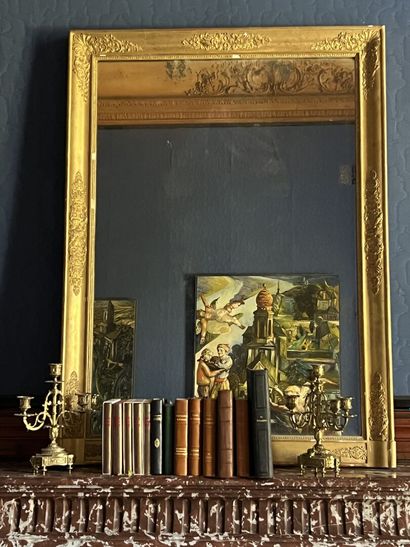 null Trumeau en bois doré, d'époque Louis Philippe.		

123 x 89,5 cm

Accidents et...