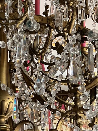 null 
Chandelier in gilded bronze and crystals of the Napoleon III period 




With...