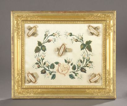 Trois pièces encadrées de reliquaire brodé. Three framed pieces of embroidered reliquary.

19...