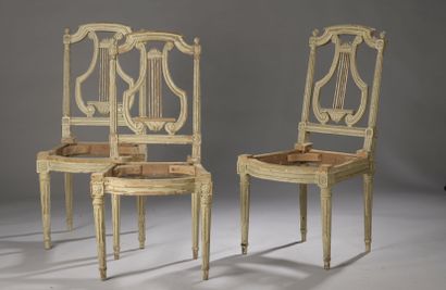 Trois chaises à dossier lyre d'époque Louis XVI