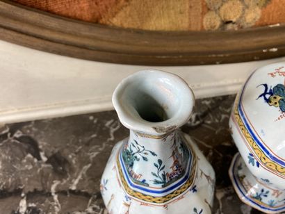 ROUEN - XVIIIe siècle. ROUEN

Set of three earthenware vases, one baluster and two...