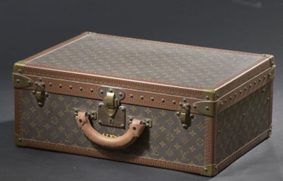 LOUIS VUITTON

 Alzer suitcase n°?948589...