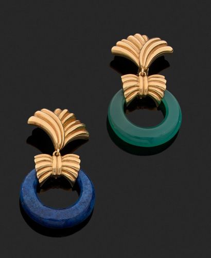 null Attributed to VAN CLEEF & ARPELS

Pair of earrings with a palm and bow motif...