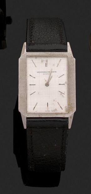 null VACHERON CONSTANTIN

Clous de Paris

Men's wristwatch, the rectangular case...