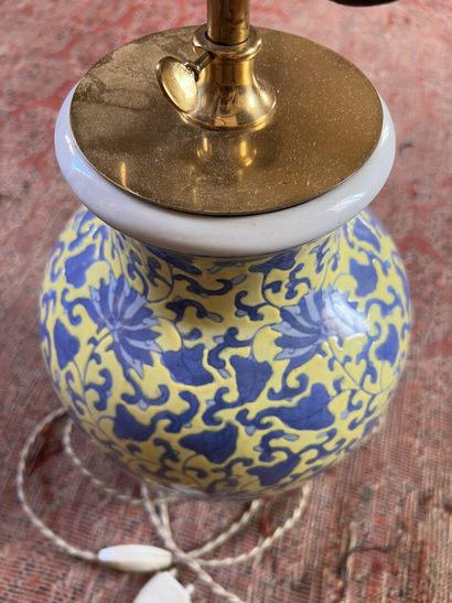 null In the taste of CHINA, XXth century

Earthenware vase mounted as a lamp with...