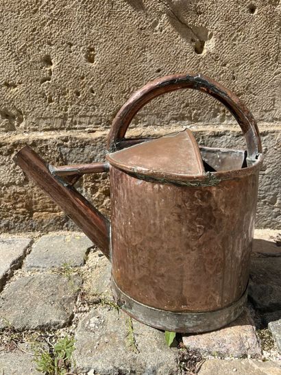 Watering can in copper, signed Audebert Lambert...