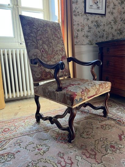 Walnut armchair with flat back, early Louis...