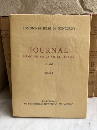 null Edmond et Jules de Goncourt 

22 volumes brochés à couverture rempliée sous...