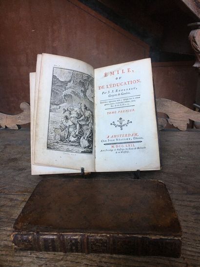 null ÉMILE ou DE L'ÉDUCATION, JEAN-JACQUES ROUSSEAU, in-8

Engravings by Charles...