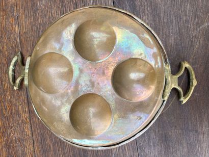 null Copper egg pan, 19th century

D. 20 cm