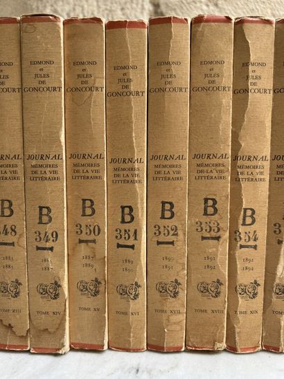 null Edmond et Jules de Goncourt 

22 volumes brochés à couverture rempliée sous...