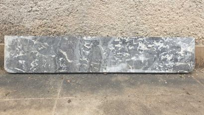Marbre gris de Saint-Anne 

74 x 14,5 cm