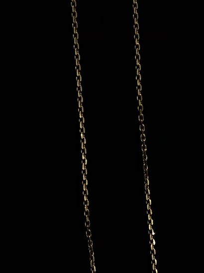 null Gold lot including a cross, five rings and two chains

Weight : 20 grams