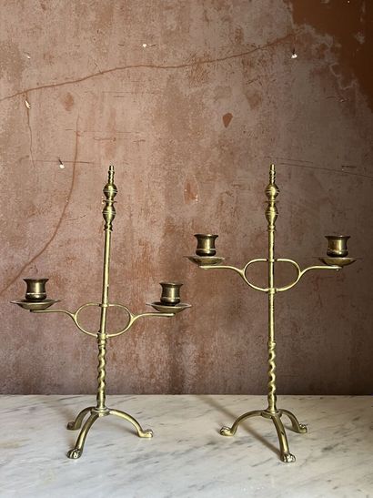 null Pair of bronze candlesticks with two lights, Louis XIV style

H. 39 cm



Two...