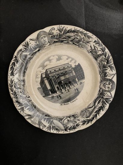 null Lot of plates, Sarguemines, Choisy le Roi, Gien, 19th century

Decorated with...
