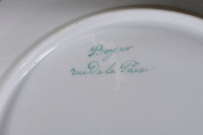 null BOYER, rue de la Paix, circa 1850

Important part of a service in white porcelain,...