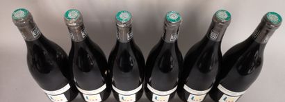 null 6 bouteilles VOUGEOT 1er Cru - PRIEURÉ ROCH 2011 Etiquettes légèrement tachées...