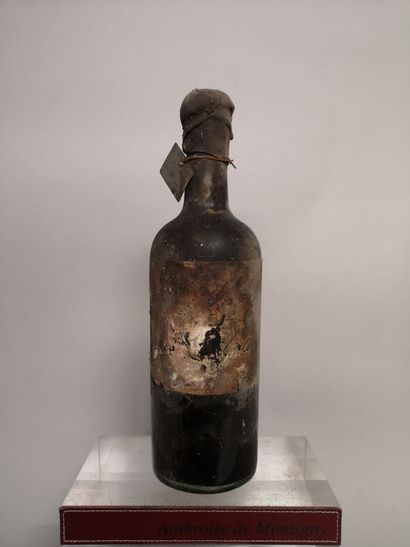 null 1 bouteille MALVOISIE - Sabino années 1940		

Etiquette très abîmée et tachée....