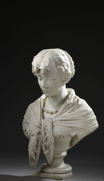 null Antonio ARGENTI (1845-1916)
Bust of a woman with a shawl
White marble.
Signed...