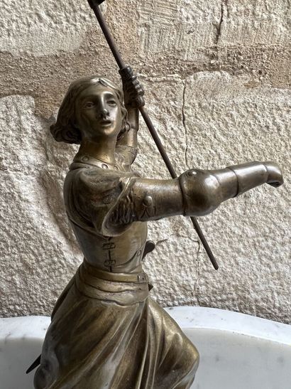 null Adrien Etienne GAUDEZ (1845-1902) 

Jeanne d'Arc en bronze vers 1900

Bronze...