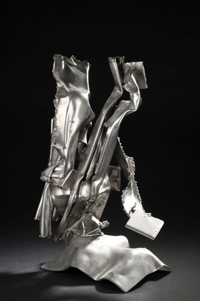 null Albert FÉRAUD (1921-2008) 
Composition 
Sculpture en métal soudé.
Signée.
H....