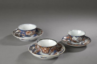 JAPAN, 18th century
Three tea bowls and their...