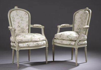 Pair of cabriolet armchairs in molded, carved...