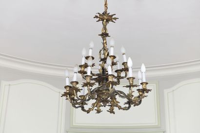 Chased bronze chandelier, Louis XV style,...