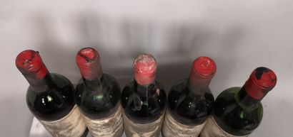 null 5 bouteilles Château COUFFRAN 1962 - Haut Medoc Mise De LUZE neg. 
A VENDRE...