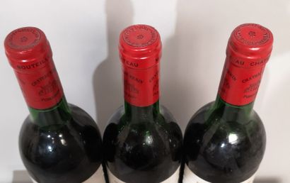 null 3 bouteilles Château NENIN - Pomerol 1982 François Despujol 
1 bas goulot, 1...