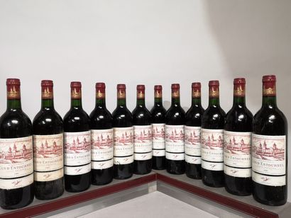 null 12 bouteilles Château COS d'ESTOURNEL - 2e Gcc Saint Estephe 1989	
Etiquettes...