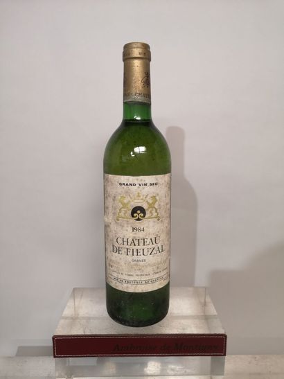 null 1 bouteille Château de FIEUZAL blanc - Gc Graves 1984	
Etiquette tachée.	
Bas...