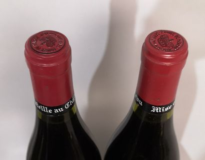null 2 bouteilles CORTON Grand cru - Prince Florent de MERODE 1985	
Etiquettes légèrement...