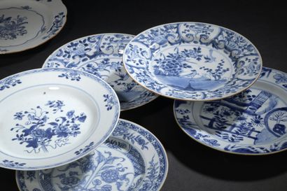 null CHINE, XVIIIe siècle
Six assiettes en porcelaine à décor varié en bleu sous...