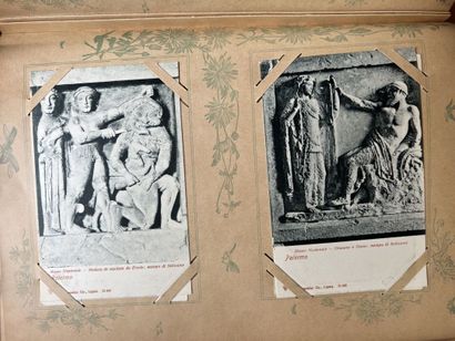 null Réunion de quatre albums de cartes postales divers.
Châteaux, archéologie, caricatures,...