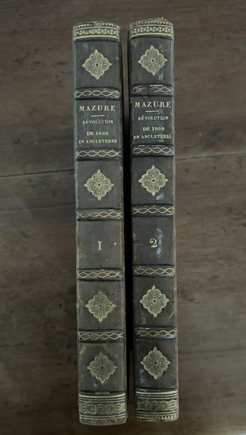 null MAZURE
History of the Revolution of 1688 in England, Paris 1825
Two volumes...