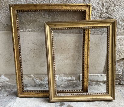 null Two frames in gilded wood molded and carved Louis XVI period
Decorated with...