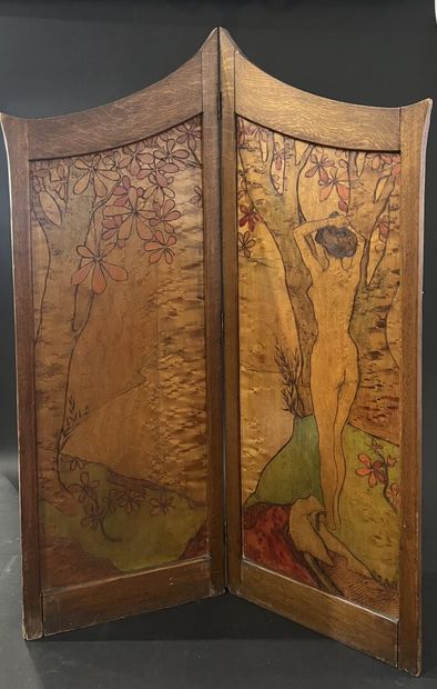 null Jean PESKÉ (1870-1949) 
Two leaves screen in oak and sycamore with pyrographed...
