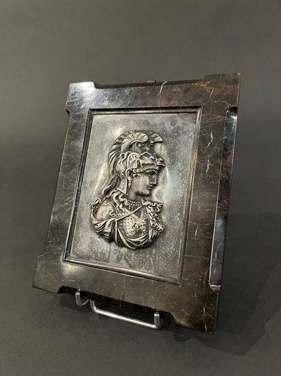 null SILVER METAL PLAQUE representing Minerva in profile.
In a marble frame.
14 x...