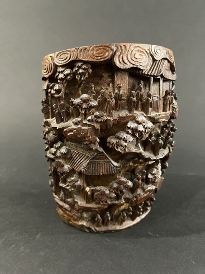 null POT OF PINS in bamboo
CHINA, 20th century
Entirely carved with characters and...