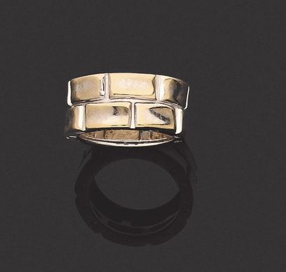 null MAUBOUSSIN - LARGE white gold ring with geometric motifs. Signed.
Weight: 13.8...
