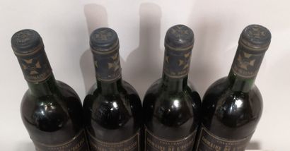 null 4 bouteilles Château du DOMAINE de L'EGLISE - Pomerol 1988 2 Légèrement basses...