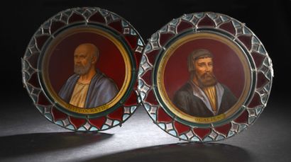 Deux vitraux ovales, XIX
A décor de portraits...