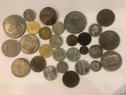 null Lot of various coins,
Gallic, Russian and other coins.
P. 269.4 g