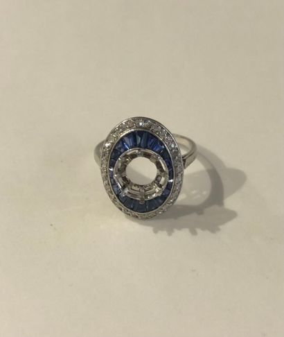 null Ring setting 1920 sapphire baguettes for a 2-carat diamond (removed) 
PB 4.9...