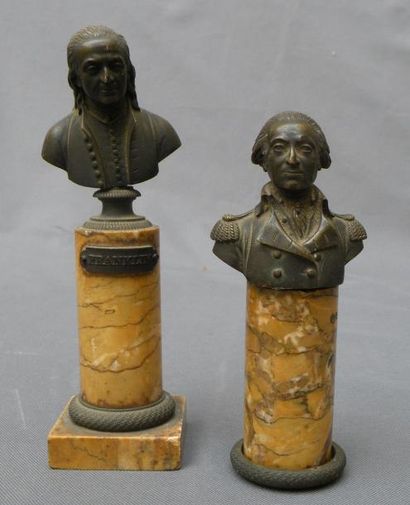 null Paire de bustes en bronze ciselé et patiné représentant l'un Benjamin Franklin,...